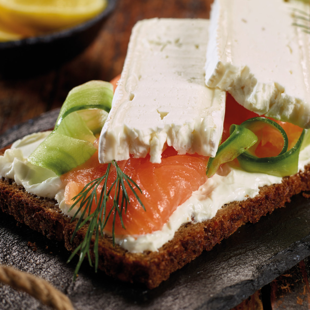 Smoked Salmon and Goat's Cheese on Rye - Lactalis Professional | Foodservice