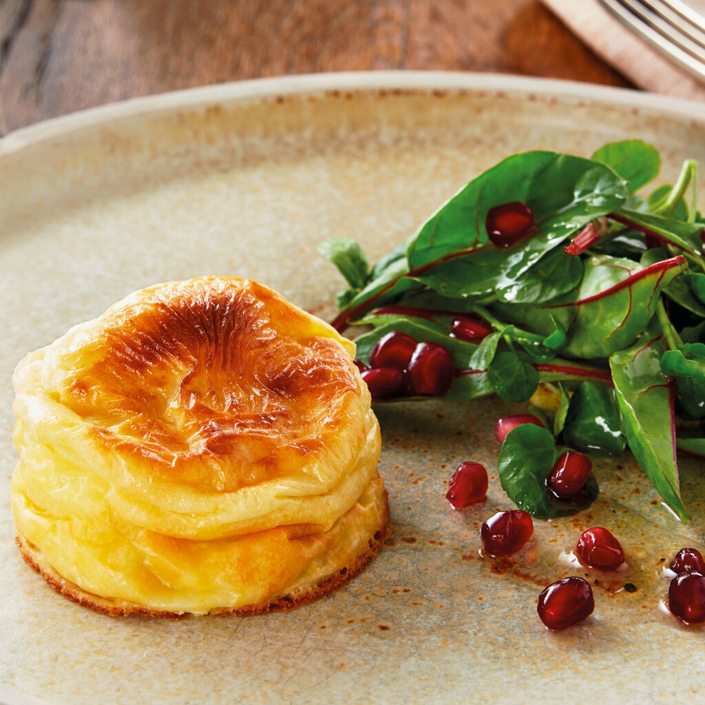 Warm Goats Cheese Fondant, Honey Marinated Pomegranate and Pecan - Lactalis Professional | Foodservi